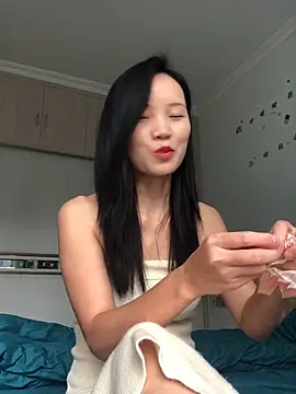 Mile-m online show from October 2025 03:27:01 AM