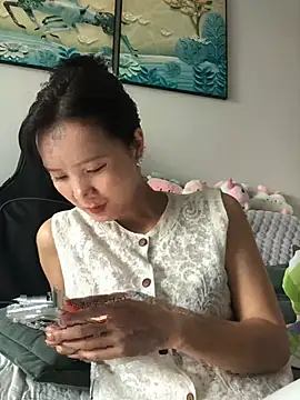 Mile-m online show from June 2026 03:51:01 AM