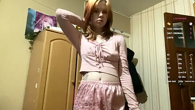 AnitaVanruiten online show from October 2025 07:51:01 AM