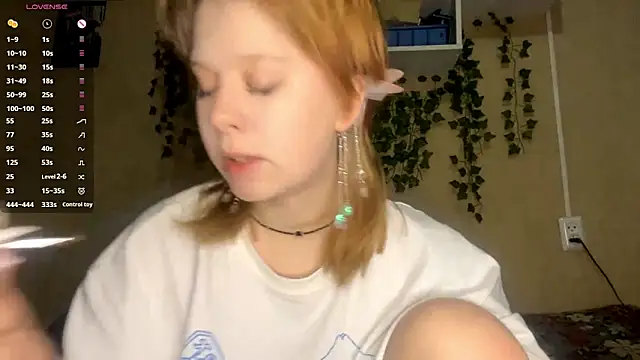 AnitaVanruiten online show from November 2025 03:10:02 AM