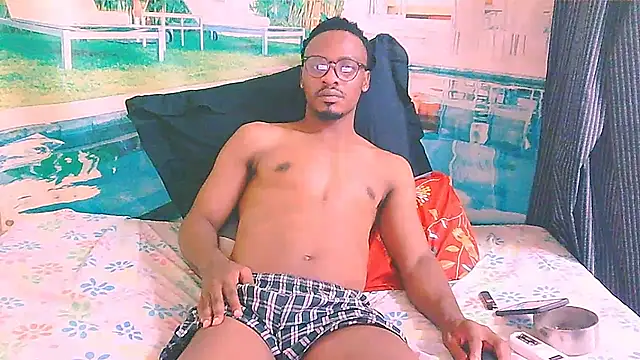 EbonyTiger69 online show from April 2026 12:39:02 AM