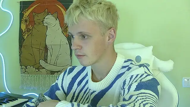 Snapshot of _Timmy_Boy_ chatting on October 2025 08:10:01 PM Timmy Boy online show from October 2025 08:10:01 PM