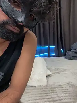 vickyandtania online show from February 2026 05:02:01 PM