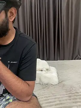 vickyandtania online show from February 2026 04:57:02 PM