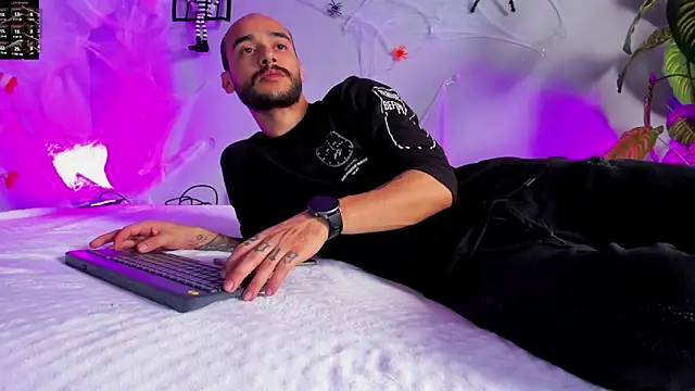 2 fire online show from October 2025 09:00:01 PM