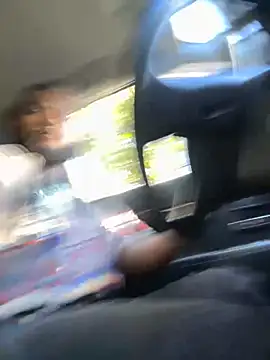 Zander1943 online show from October 2025 08:32:02 PM