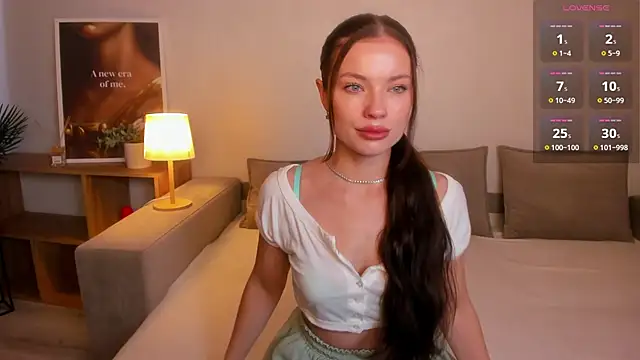 Taylaa Luxe online show from October 2025 06:28:01 AM
