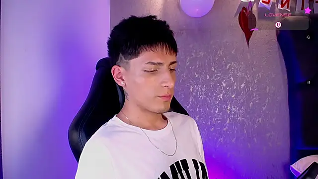 MateoMitchell online show from February 2026 05:07:01 AM