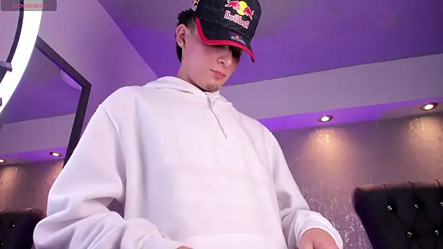 MateoMitchell online show from April 2026 11:28:02 AM