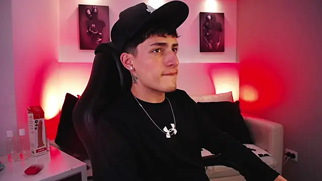 MateoMitchell online show from January 2026 04:38:02 AM