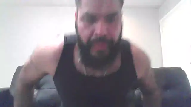 BigJohnBear39 online show from October 2025 05:29:02 AM