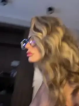 AvaMaddisson online show from February 2026 04:19:02 AM