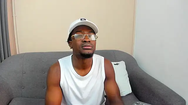 COMPTON 01 online show from October 2025 12:46:01 PM