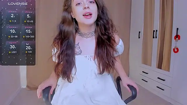 AmeliHallss online show from February 2026 01:30:01 PM