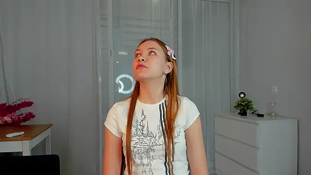 MarindaRuud online show from October 2025 12:48:02 PM