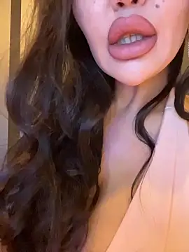 ANGELIKA7741 online show from April 2026 03:18:02 PM