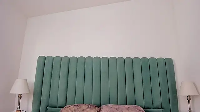 Alanha   online show from November 2025 03:05:02 AM