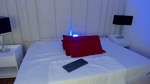 Alanha   online show from December 2025 04:11:01 AM