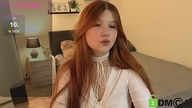 Snapshot of Eileen_Burton chatting on November 2025 03:05:01 PM Eileen Burton online show from November 2025 03:05:01 PM