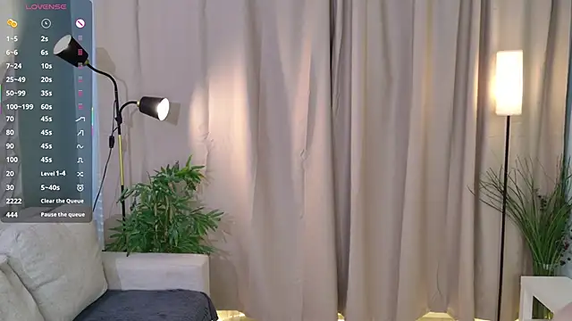 Playful Lia online show from November 2025 02:06:02 PM