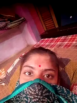 CWEETY-12 online show from October 2025 07:43:01 AM