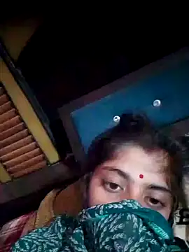 CWEETY-12 online show from October 2025 11:47:02 PM