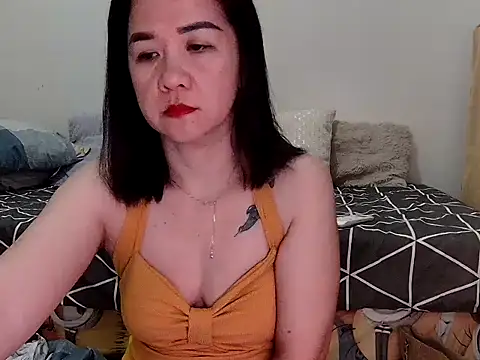 KissHott online show from May 2026 10:11:02 PM
