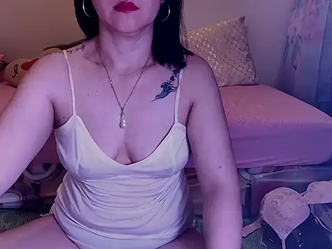 KissHott online show from March 2026 08:43:01 PM