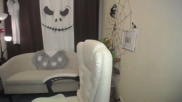 Snapshot of VestaWoody chatting on November 2025 07:11:01 AM VestaWoody online show from November 2025 07:11:01 AM