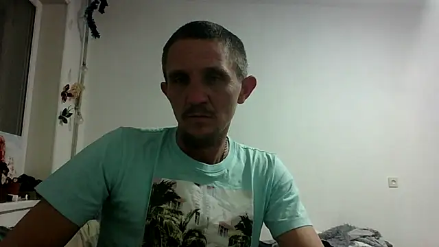 Twolatte1520 online show from April 2026 05:19:02 PM