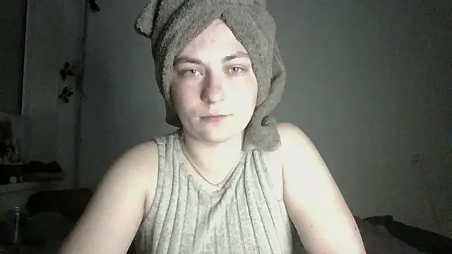 Twolatte1520 online show from April 2026 08:43:01 PM