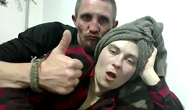 Twolatte1520 online show from March 2026 09:15:02 PM