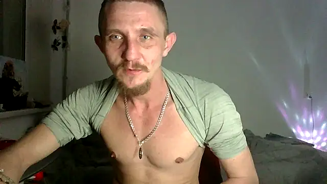 Twolatte1520 online show from February 2026 01:48:02 AM
