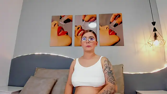 LuliJones online show from October 2025 12:41:01 PM