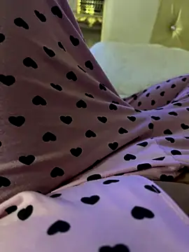 Bionda19 online show from November 2025 06:02:01 PM