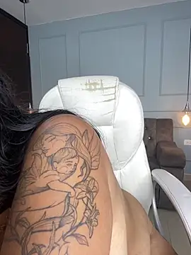 Snapshot of Rose_monroee chatting on February 2026 08:20:02 PM Rose monroee online show from February 2026 08:20:02 PM