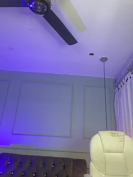 Snapshot of Rose_monroee chatting on February 2026 08:19:02 PM Rose monroee online show from February 2026 08:19:02 PM