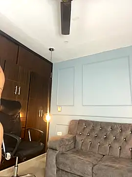 Rose monroee online show from November 2025 07:24:02 PM