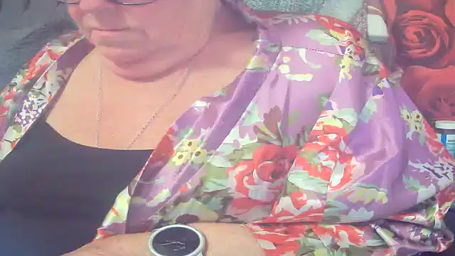 Playful MILF Demi online show from May 2026 09:18:01 PM
