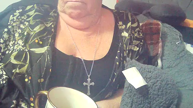 Playful MILF Demi online show from February 2026 04:41:01 PM