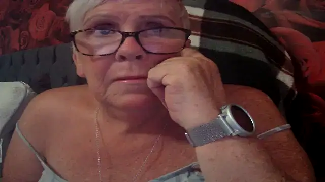 Playful MILF Demi online show from May 2026 06:47:02 PM