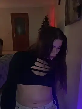LyraEva online show from February 2026 02:32:02 AM