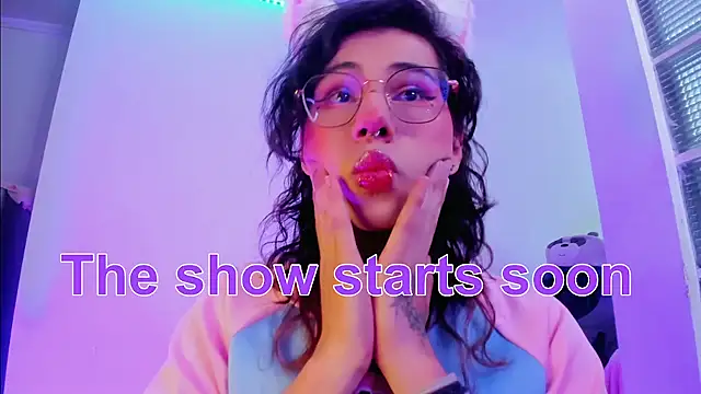 Sweet-SharoKitty online show from December 2025 07:37:01 PM