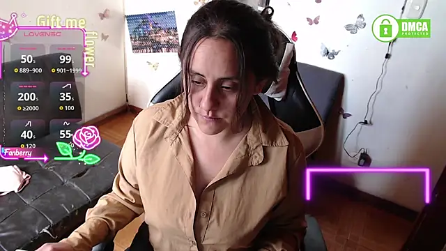 MelRaiise online show from December 2025 03:00:02 PM