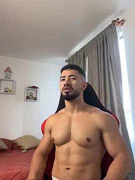 Ezzio Scolaro online show from February 2026 01:19:01 PM