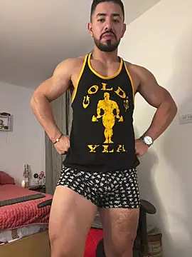 Ezzio Scolaro online show from March 2026 12:08:04 AM