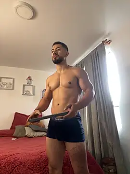 Ezzio Scolaro online show from January 2026 02:12:01 PM