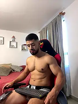 Ezzio Scolaro online show from January 2026 11:59:02 AM