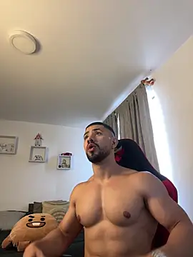 Ezzio Scolaro online show from November 2025 04:45:02 PM