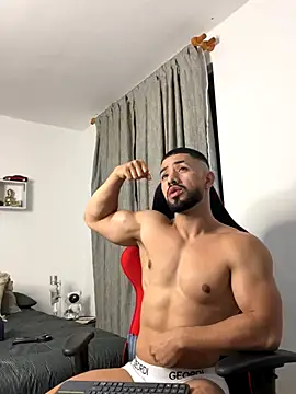 Ezzio Scolaro online show from October 2025 12:20:02 AM